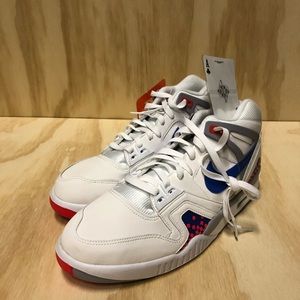 Nike Air Tech Challenge 2 QS “pixel court”